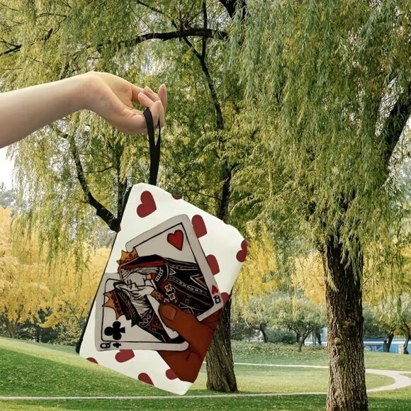 Romantic Queen of Hearts Lovers Cosmetic Makeup Bag 6.7 x 9.9 inches - Picture 8 of 10